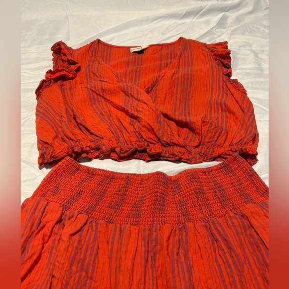 Universal Thread Goods Co. Skirt Set - Picture 3 of 5